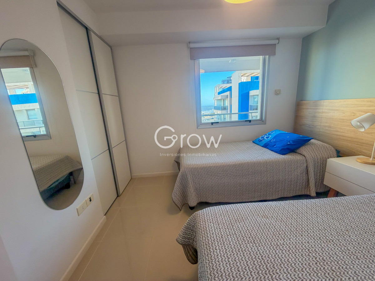 Apartamento ID.3533 - OPORTUNIDAD UNICA! Depto en excelente estado con vistas al mar U$S 239.000!