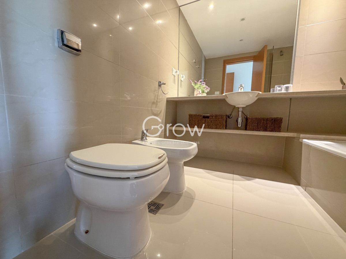 Apartamento ID.3570 - Exclusivo Penthouse en primera línea de Playa Brava