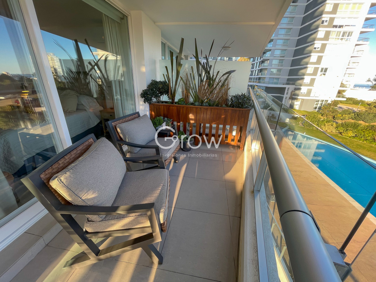 Apartamento ID.2544 -  One, Punta del Este! Exclusivo apartamento a pasos del mar.