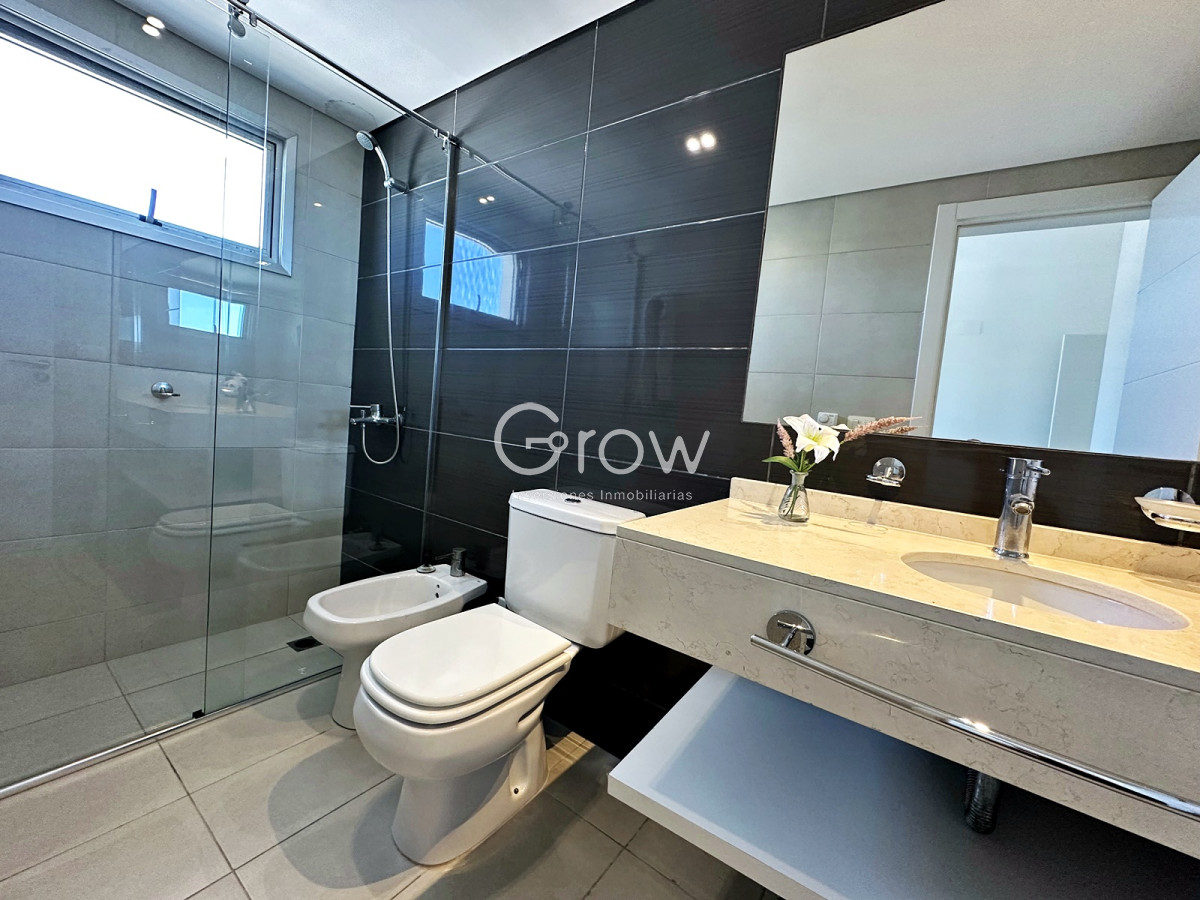 Apartamento ID.3272 - Exclusivo Penthouse en Torre Wind Tower. 