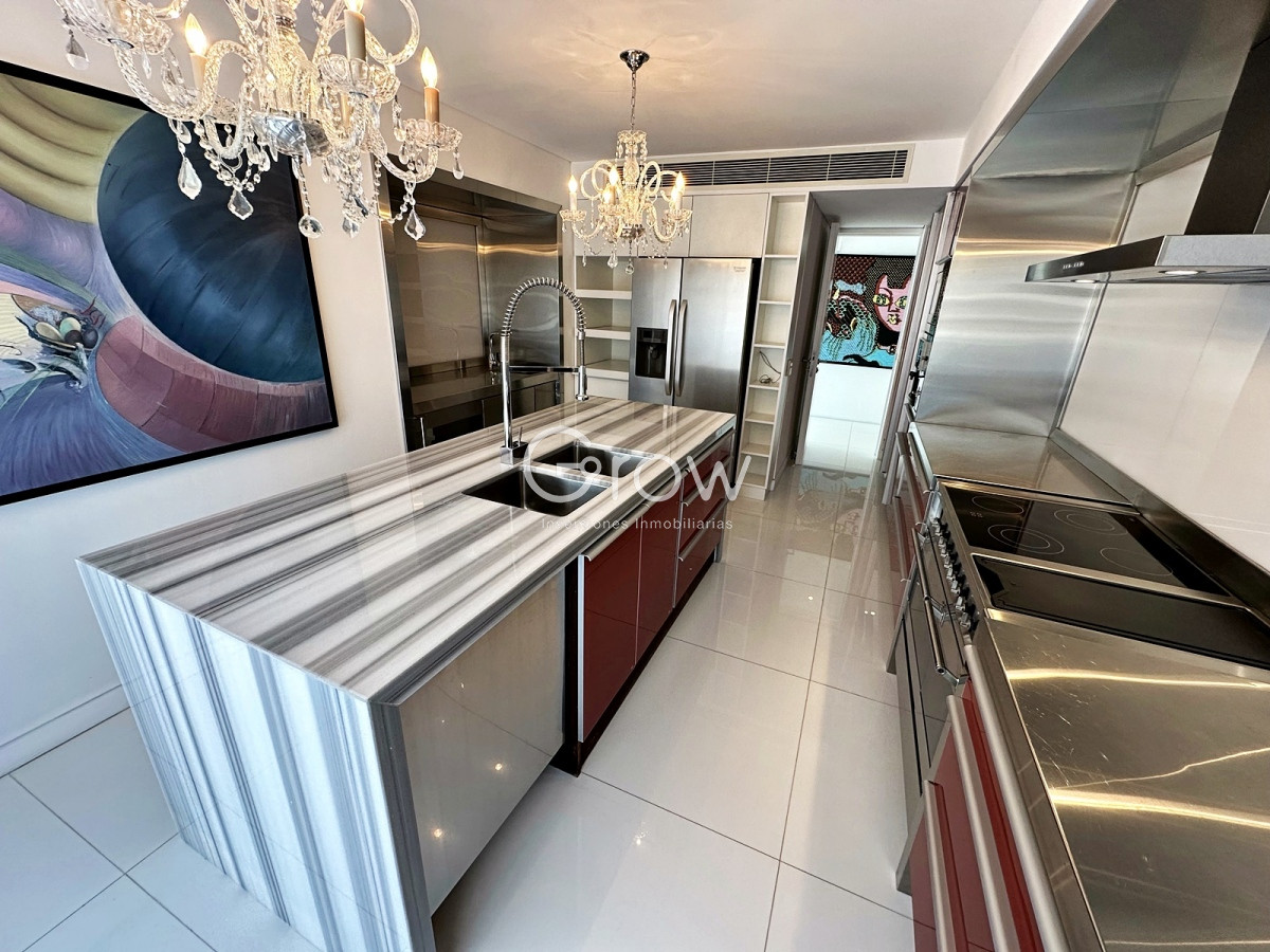 Apartamento ID.849 - Pent House en primera linea de Playa Brava. Punta del Este
