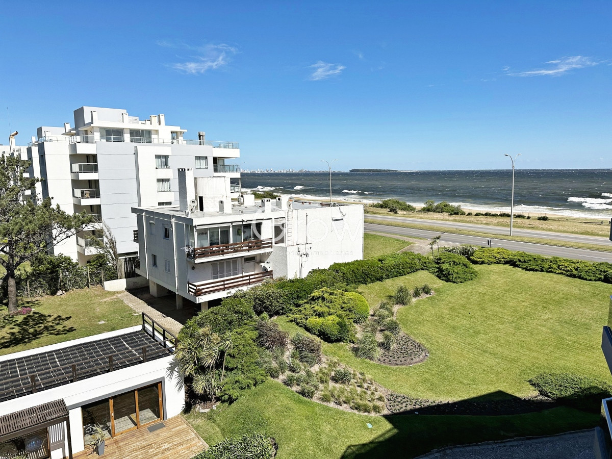 Apartamento ID.857 - Pent House en primera linea de Playa Mansa