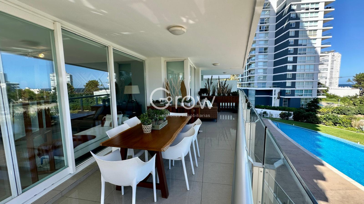 Apartamento ID.2544 -  One, Punta del Este! Exclusivo apartamento a pasos del mar.