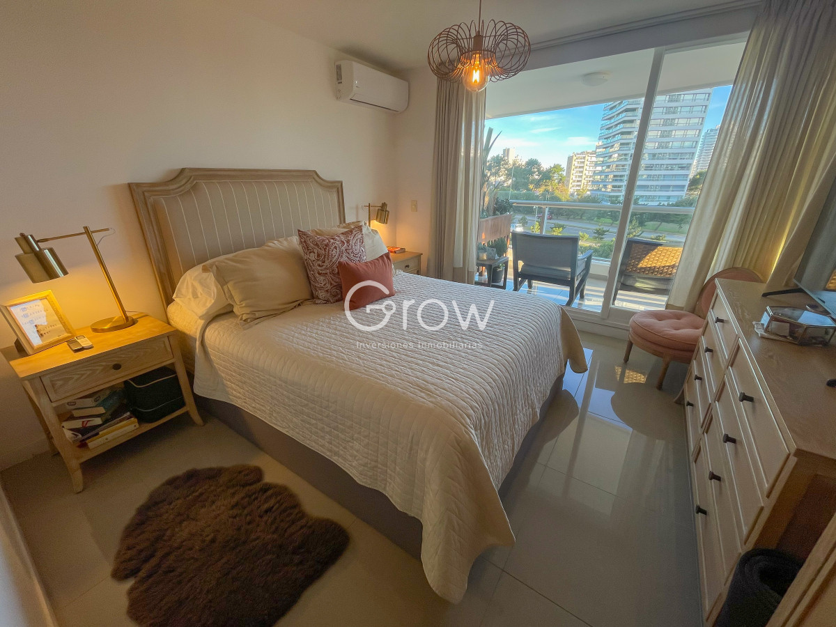 Apartamento ID.2544 -  One, Punta del Este! Exclusivo apartamento a pasos del mar.