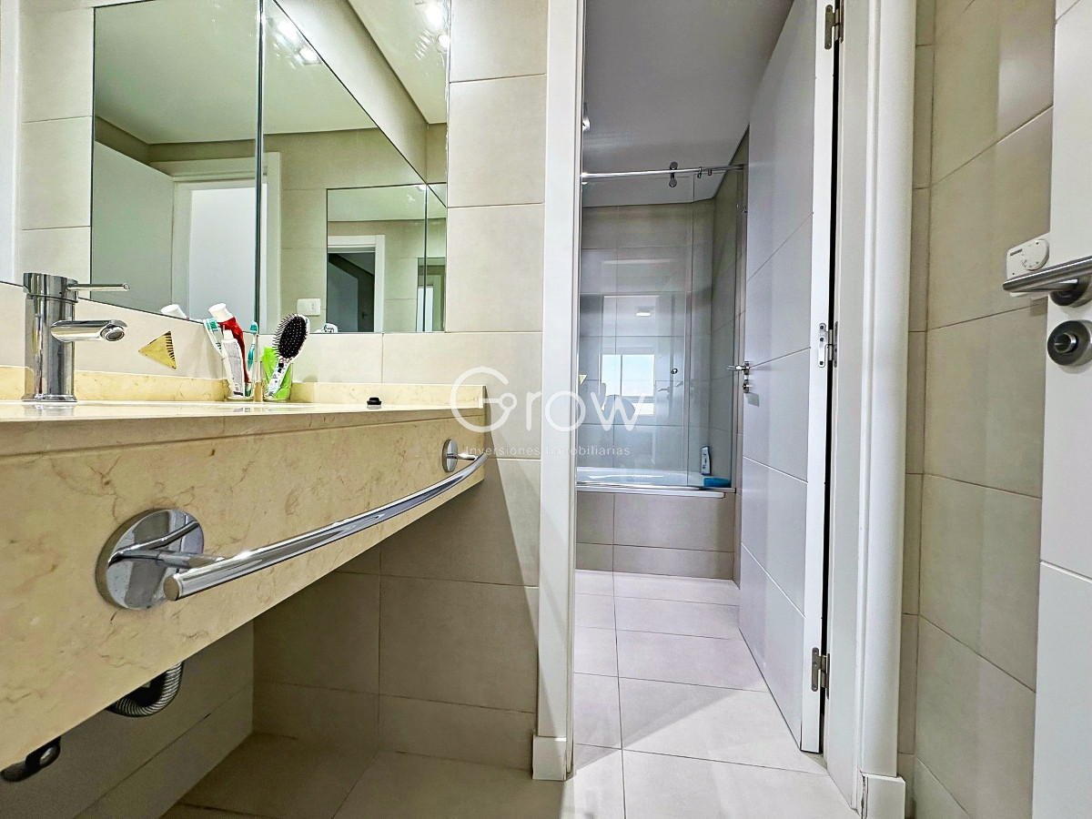 Apartamento ID.1218 - Wind Tower. Apartamento a pasos de Playa Brava