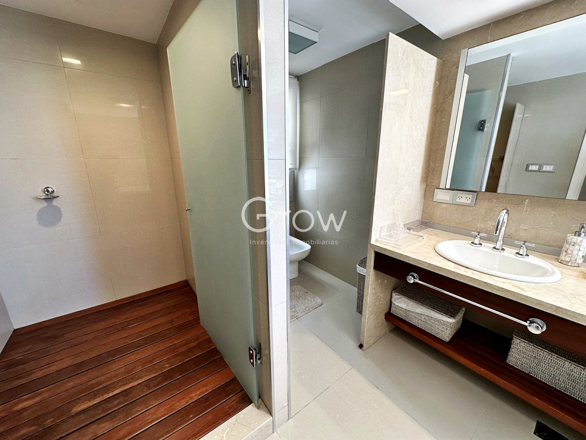 Apartamento ID.192 - Amplitud y categoría en primera linea de Playa Brava