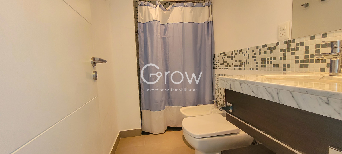 Apartamento ID.2651 - Piso alto frente al mar!