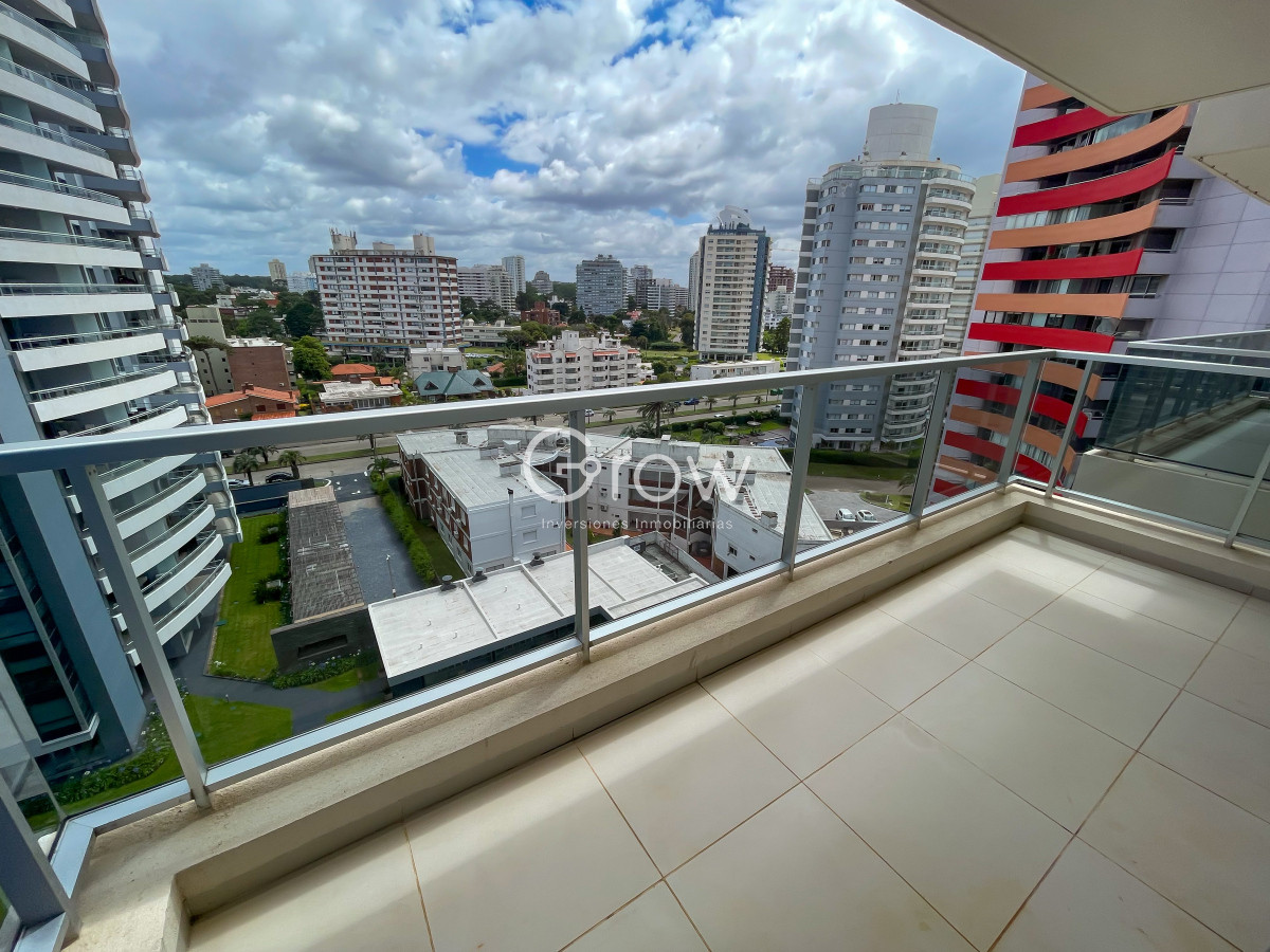 Apartamento ID.2233 - Hermoso apartamento en alquiler de verano, a pasos de Playa Brava