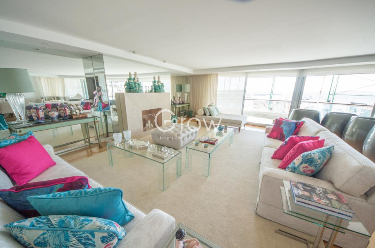 Apartamento ID.2119 - Espectacular Departamento en el Puerto de Punta del Este