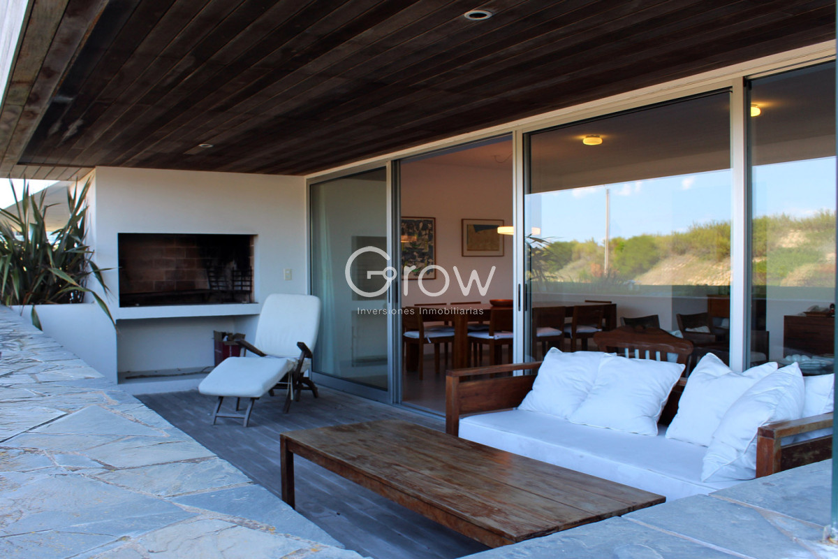 Apartamento ID.3429 - Excelente departamento frente al mar en Brava 28