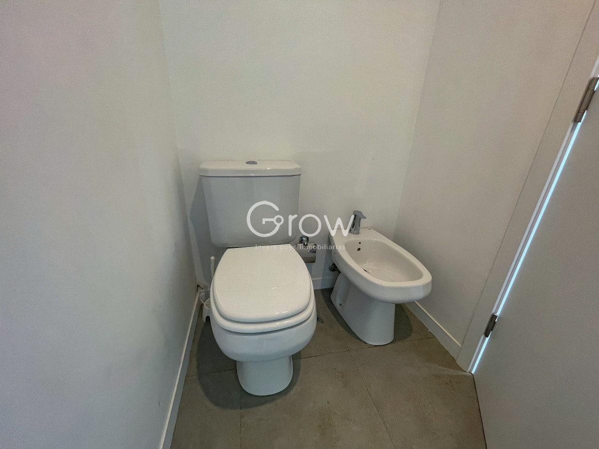 Apartamento ID.2612 - Piso alto en Av Roosevelt, alquiler de verano, Punta del Este!