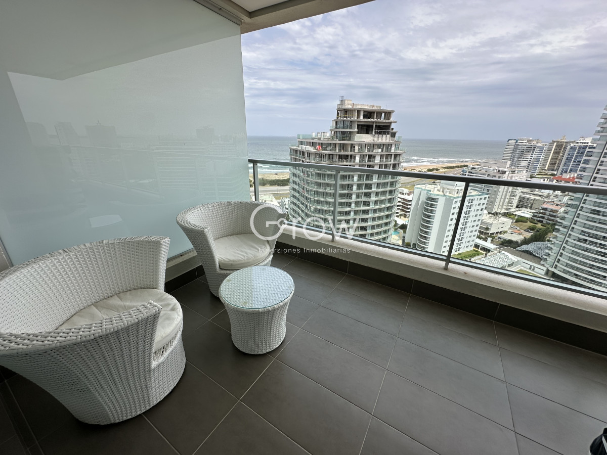 Apartamento ID.2479 - OPORTUNIDAD! Wind Tower de 2 dormitorios, hermosa vista al mar!