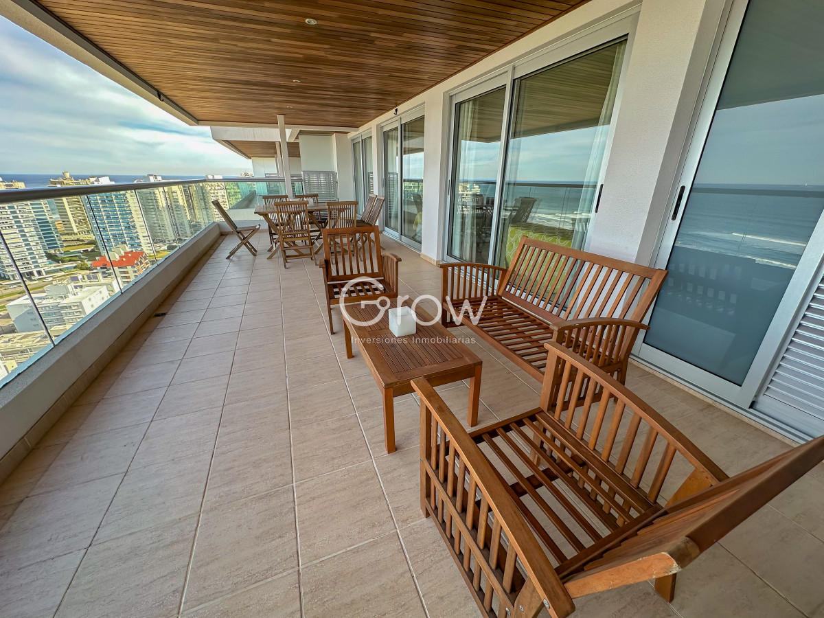 Apartamento ID.2651 - Piso alto frente al mar!