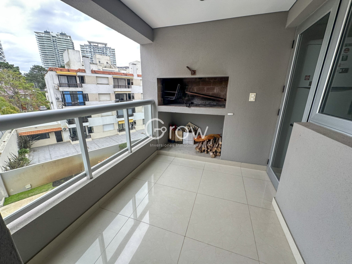 Apartamento ID.2175 - Excluso departamento semi piso en Playa Brava, Punta del Este!