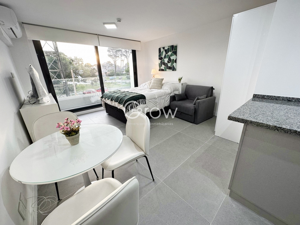Apartamento ID.674 - View Punta del Este monoambiente en alquiler - Temporario e Invernal
