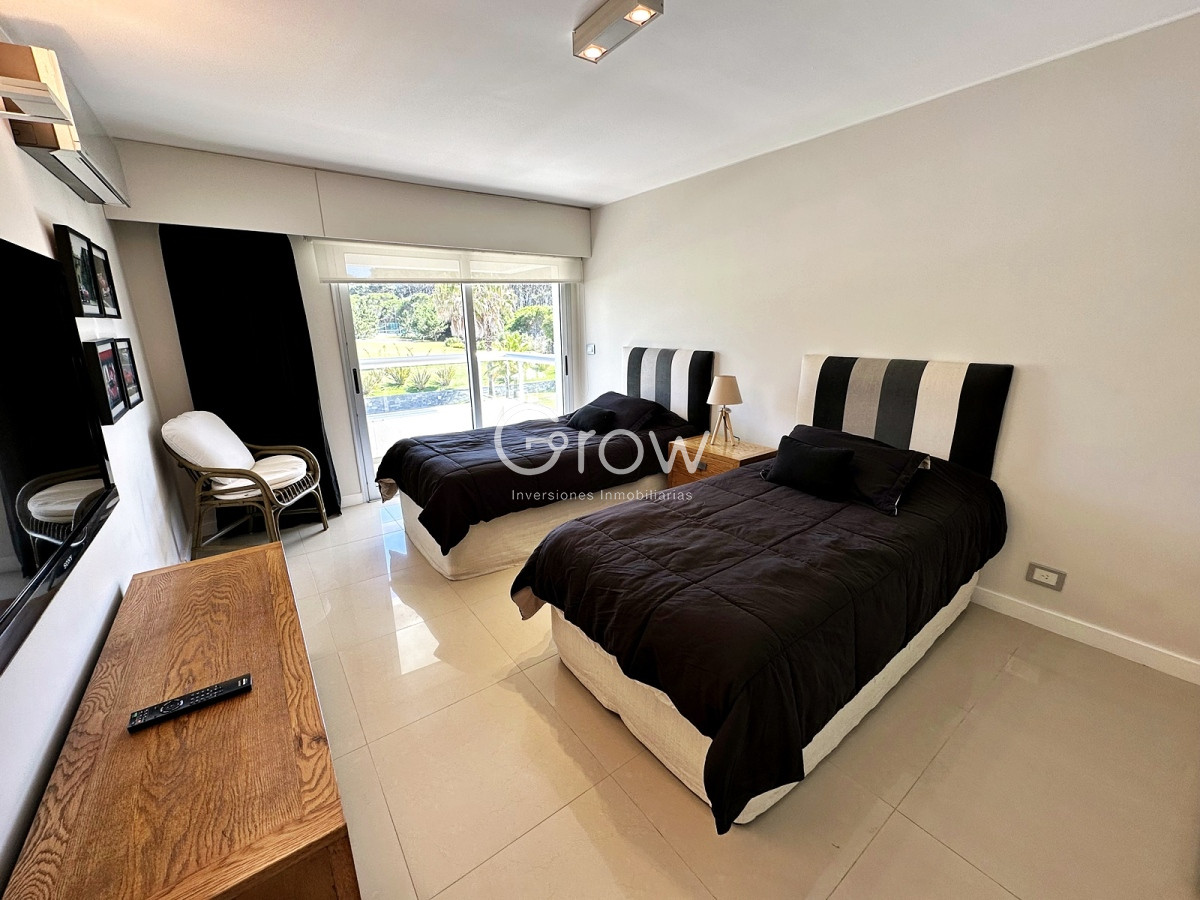 Apartamento ID.192 - Amplitud y categoría en primera linea de Playa Brava