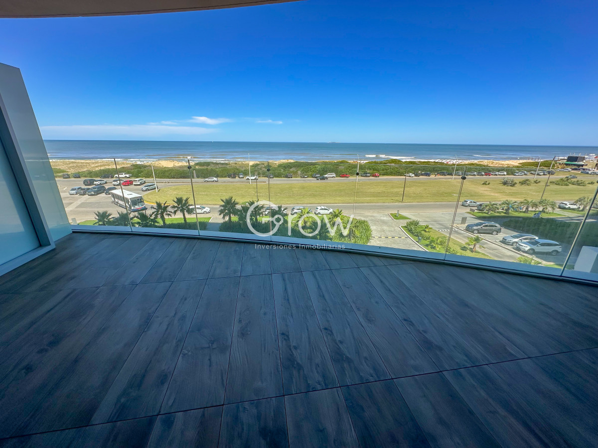 Apartamento ID.2348 - Apartamento en exclusiva Torre de Punta del Este!