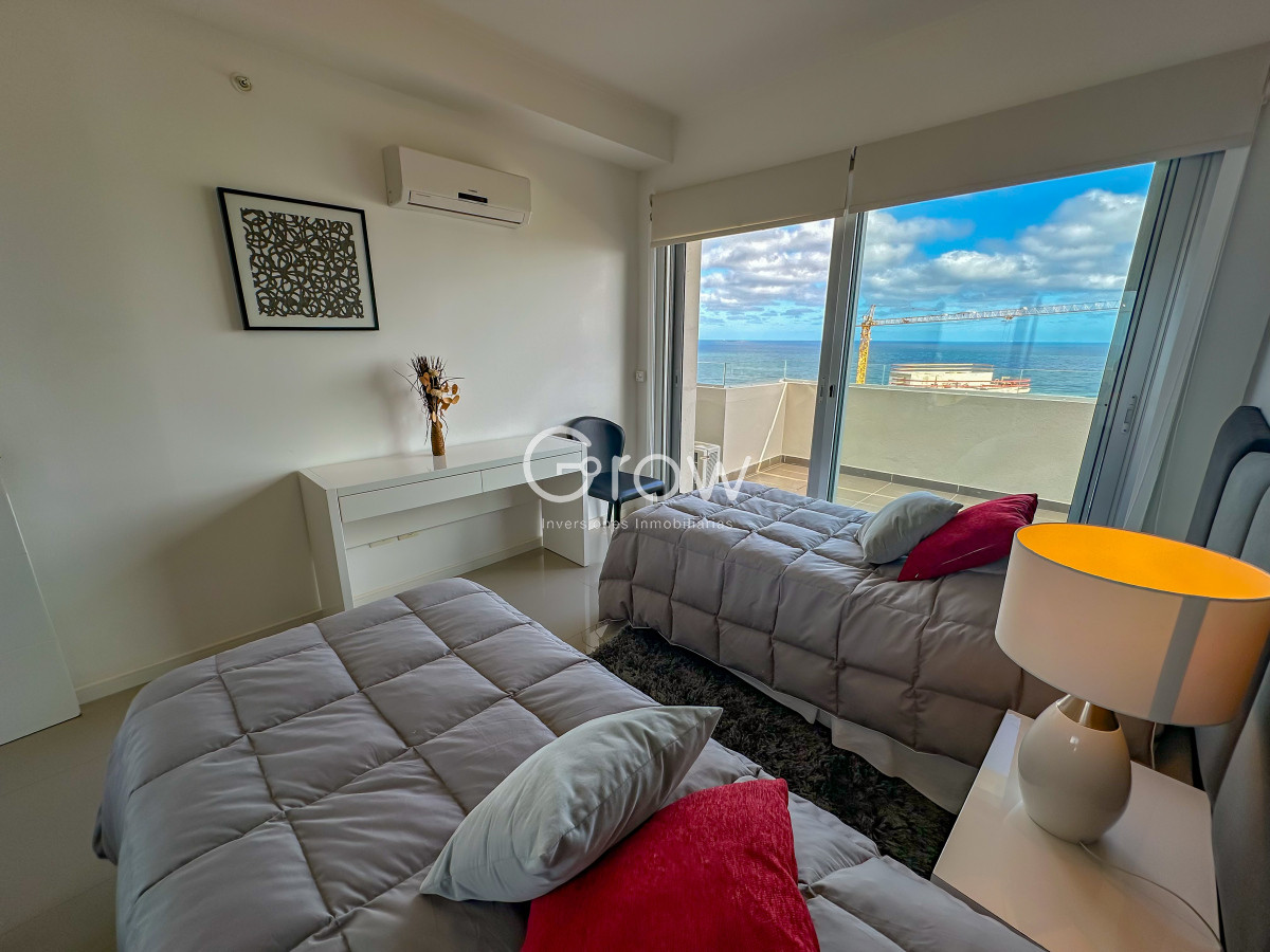 Apartamento ID.2566 - Planta especial en piso alto, parrillero y jacuzzi en balcón