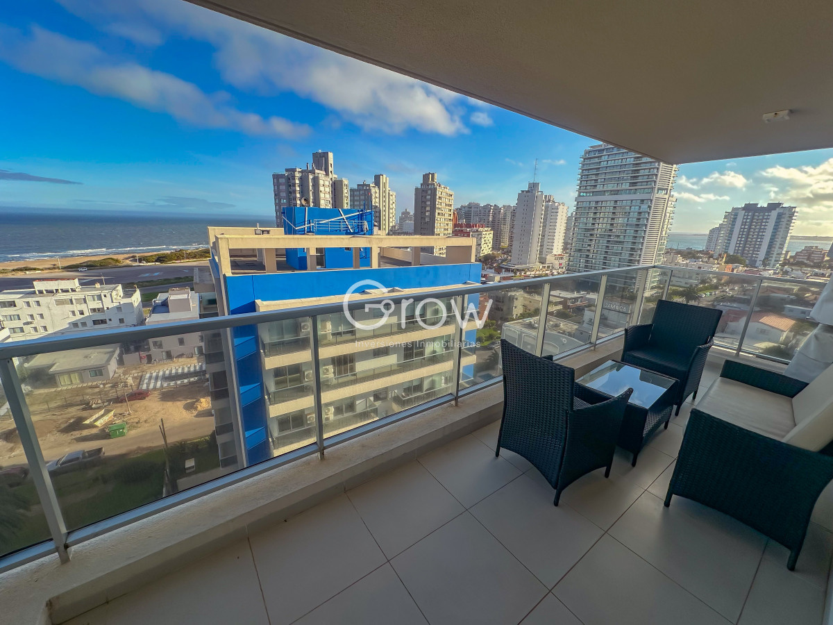 Apartamento ID.3006 - Hermoso piso alto con vistas al mar en parada 3 de Playa Brava 