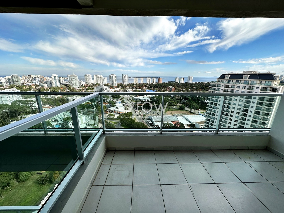 Apartamento ID.537 - Piso alto, edificio moderno y con servicios, alquiler anual disponible ya! 