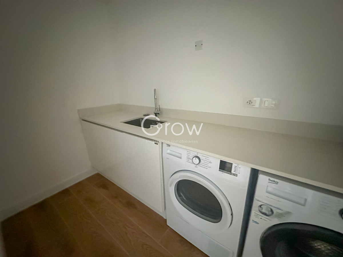 Apartamento ID.2348 - Apartamento en exclusiva Torre de Punta del Este!