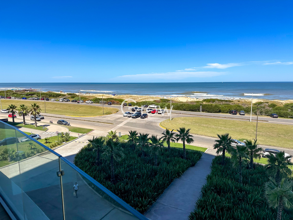 Apartamento ID.2348 - Apartamento en exclusiva Torre de Punta del Este!
