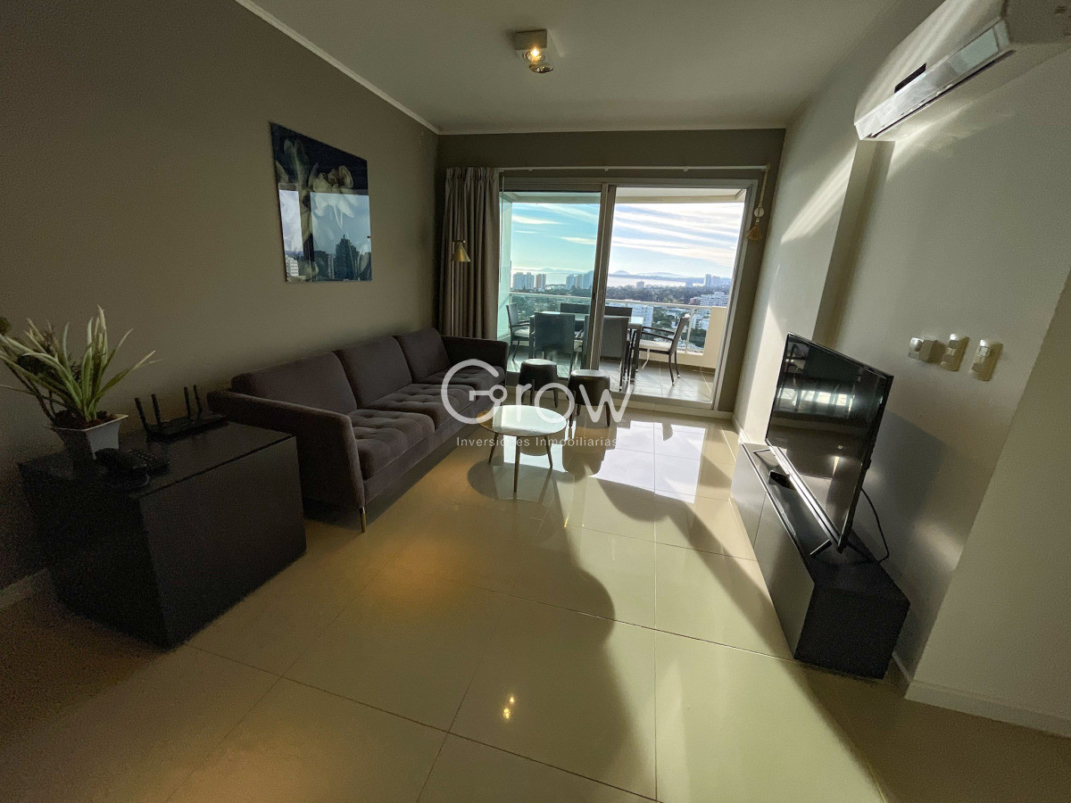 Apartamento ID.3186 - Piso alto con vistas panoramicas a la ciudad, el mar y el atardecer!