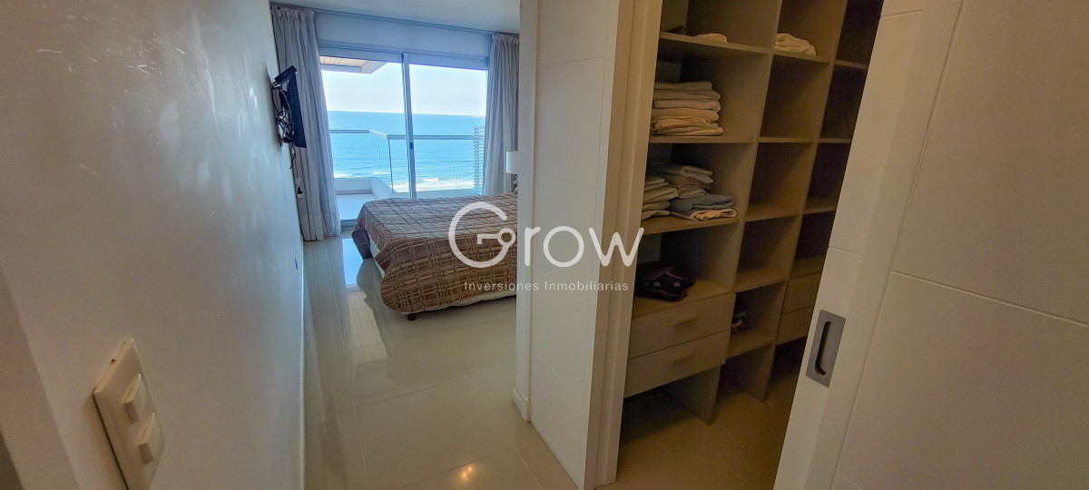 Apartamento ID.2651 - Piso alto frente al mar!