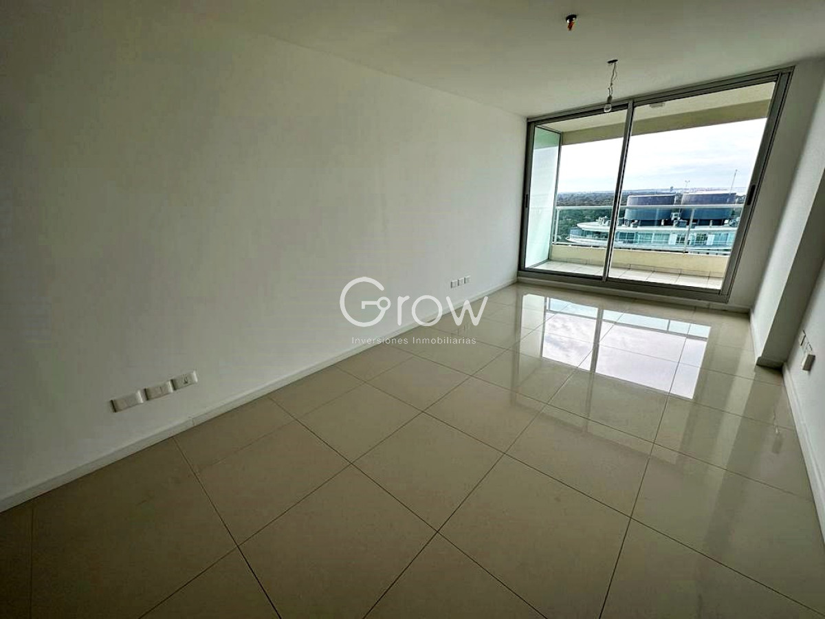 Apartamento ID.504 - Punta del Este, edificio con amplios servicios cerca de todo.