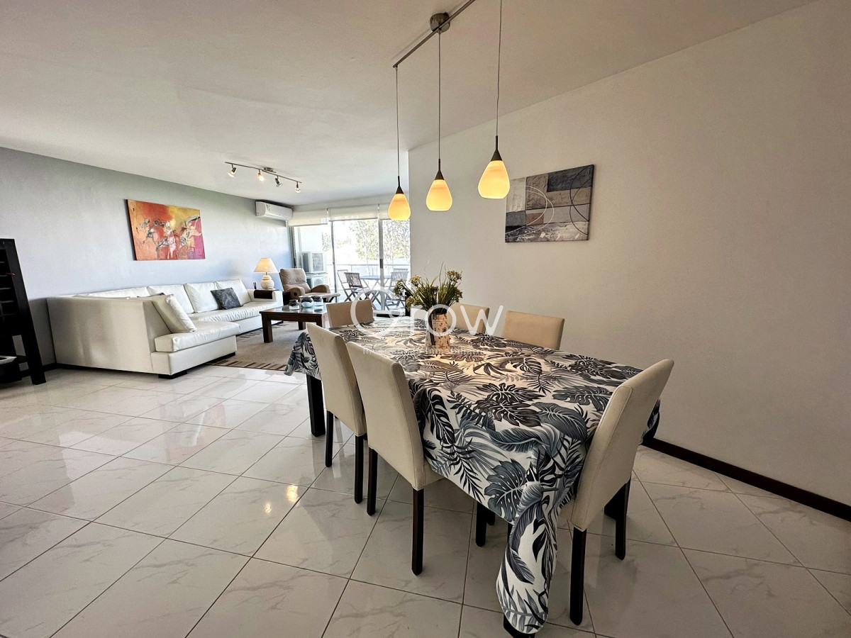 Apartamento ID.966 - PLaya Mansa frente al mar edificio Tauro