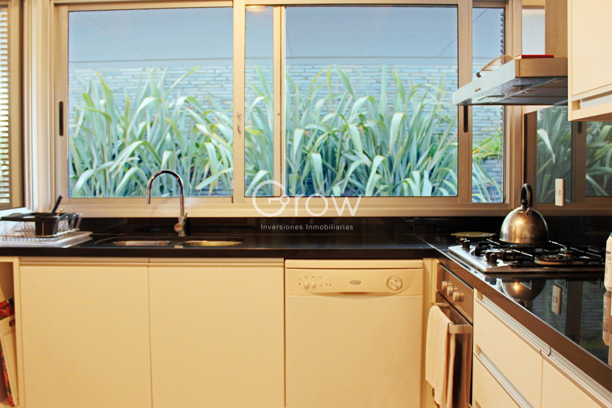 Apartamento ID.3429 - Excelente departamento frente al mar en Brava 28