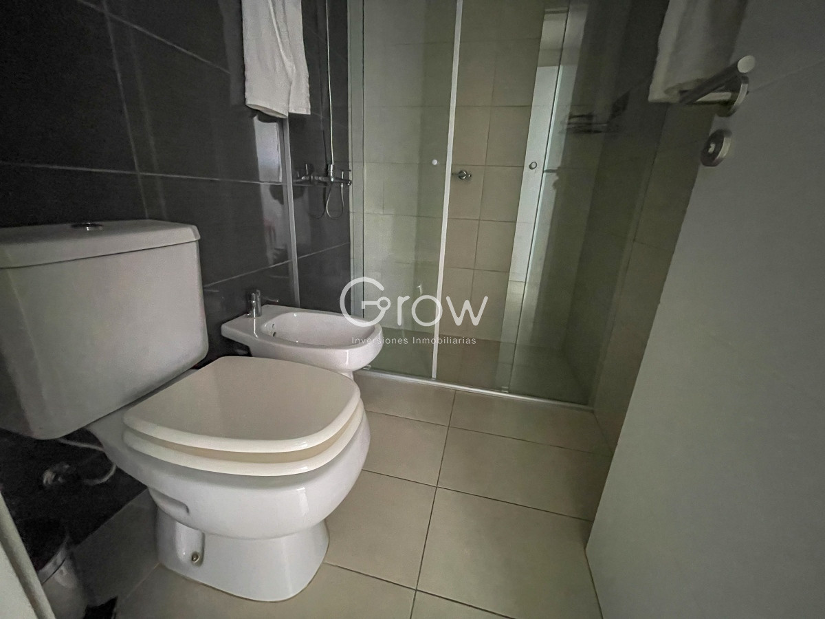 Apartamento ID.1438 - Piso alto con hermosa vista a Playa Brava!
