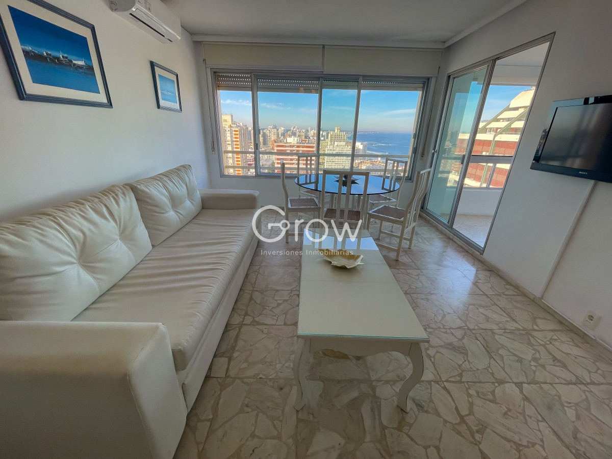 Apartamento ID.2042 - Piso alto en Península con vista a Playa Brava y Mansa!
