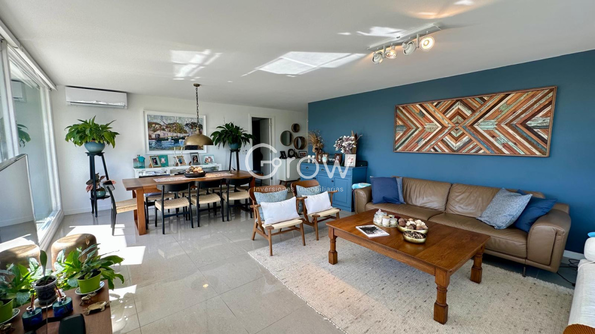 Apartamento ID.2544 -  One, Punta del Este! Exclusivo apartamento a pasos del mar.