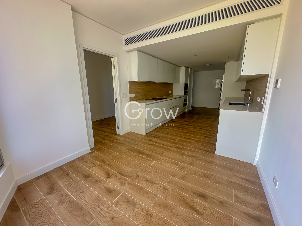 Apartamento ID.2348 - Apartamento en exclusiva Torre de Punta del Este!