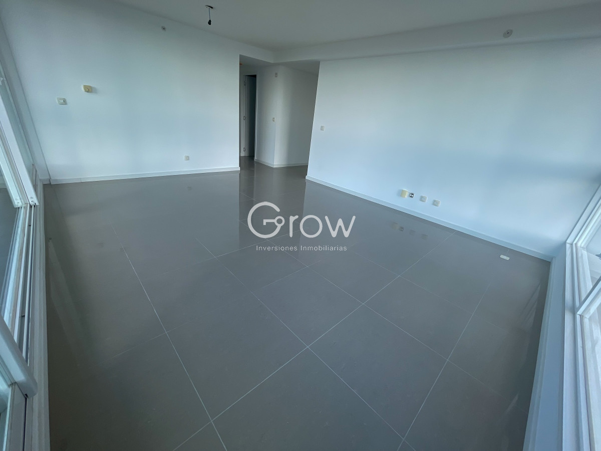 Apartamento ID.1833 - Piso alto en exclusiva Torre de Punta del Este.