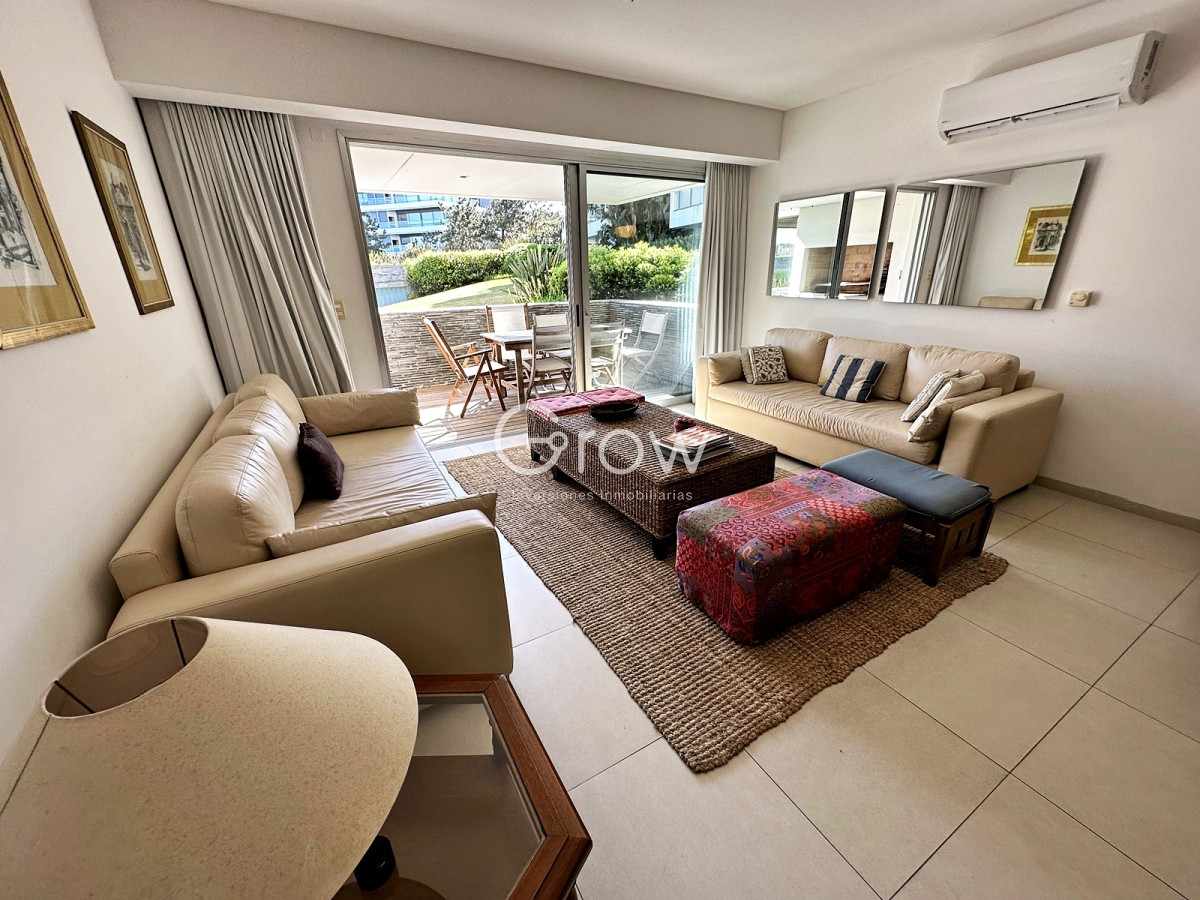 Apartamento ID.859 - Categoría en primera linea de Playa Brava