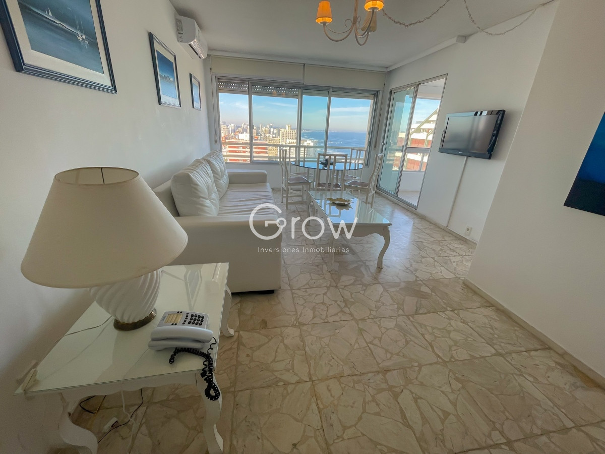 Apartamento ID.2042 - Piso alto en Península con vista a Playa Brava y Mansa!