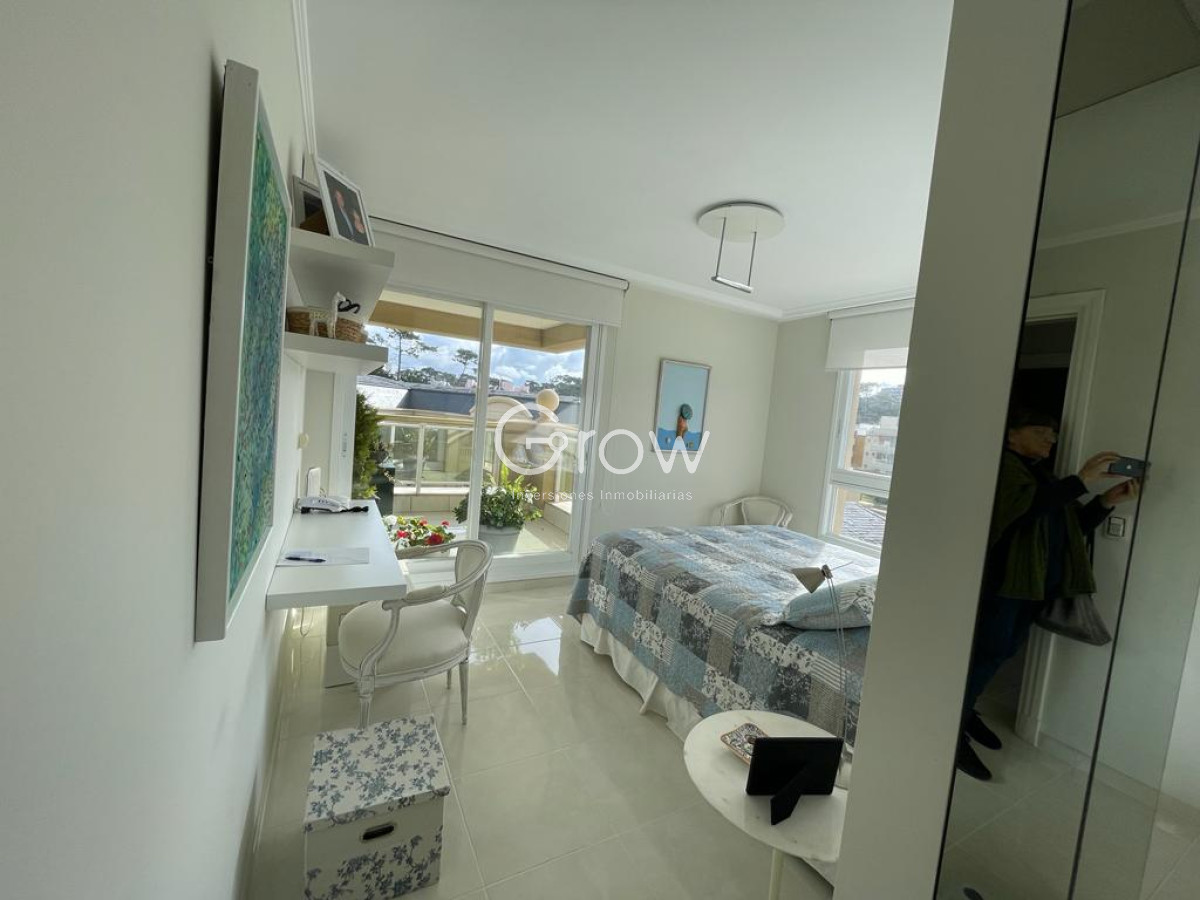 Apartamento ID.2149 - Exclusivo apartamento en edificio premium en Playa Mansa!