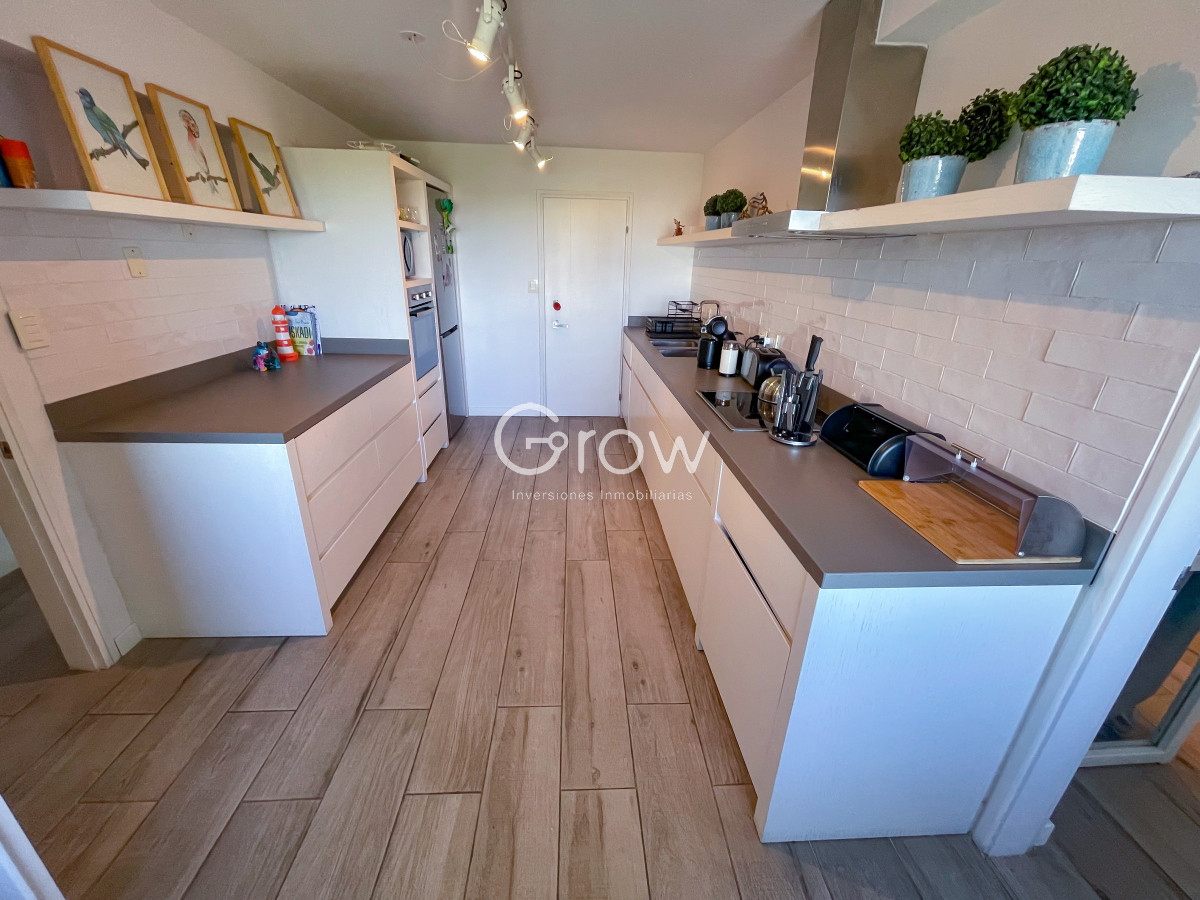 Apartamento ID.2436 - Exclusivo Penthouse duplex, cerca de todo, Av Roosevelt, Punta del Este!