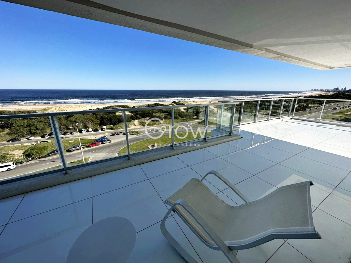 Apartamento ID.849 - Pent House en primera linea de Playa Brava. Punta del Este