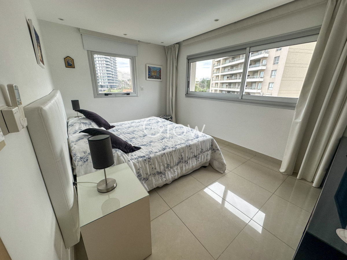 Apartamento ID.2175 - Excluso departamento semi piso en Playa Brava, Punta del Este!