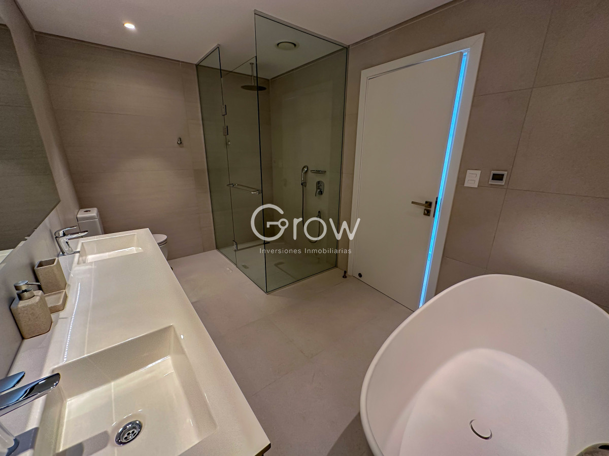 Apartamento ID.2283 - Exclusivo Le Parc IV en Playa Brava!