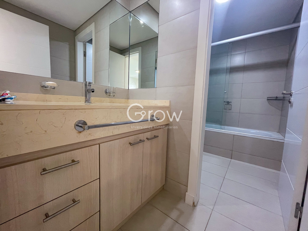 Apartamento ID.528 - Piso alto en torre premium en Playa Brava