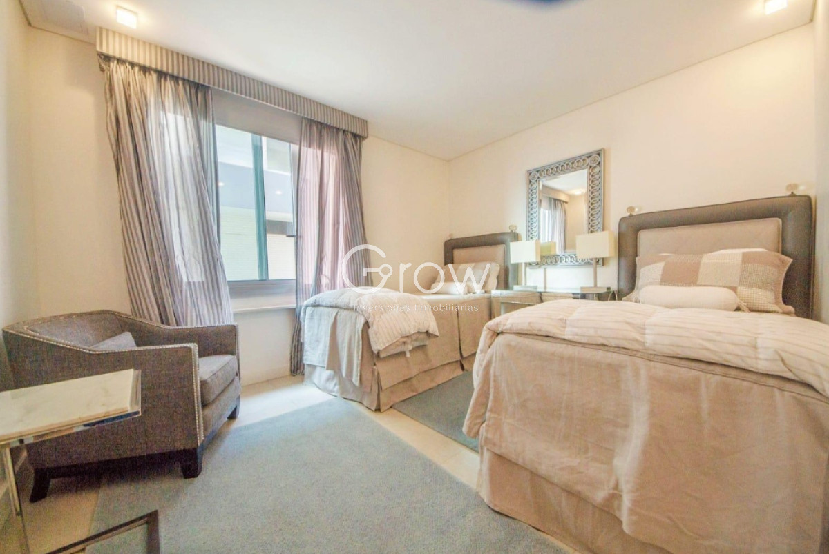 Apartamento ID.2119 - Espectacular Departamento en el Puerto de Punta del Este