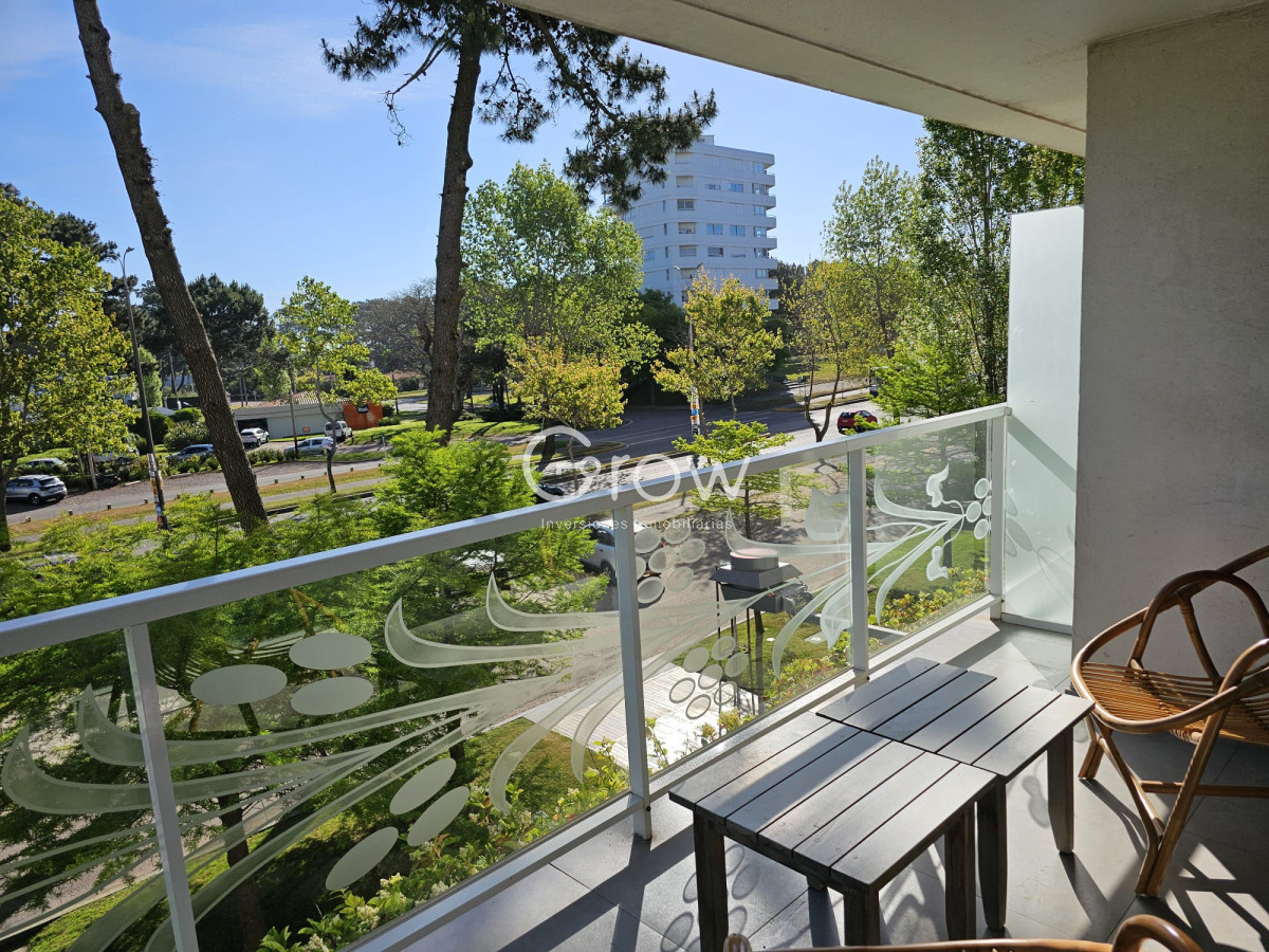 Apartamento ID.2160 - Departamento en torre Yoo alquiler invernal U$S 990