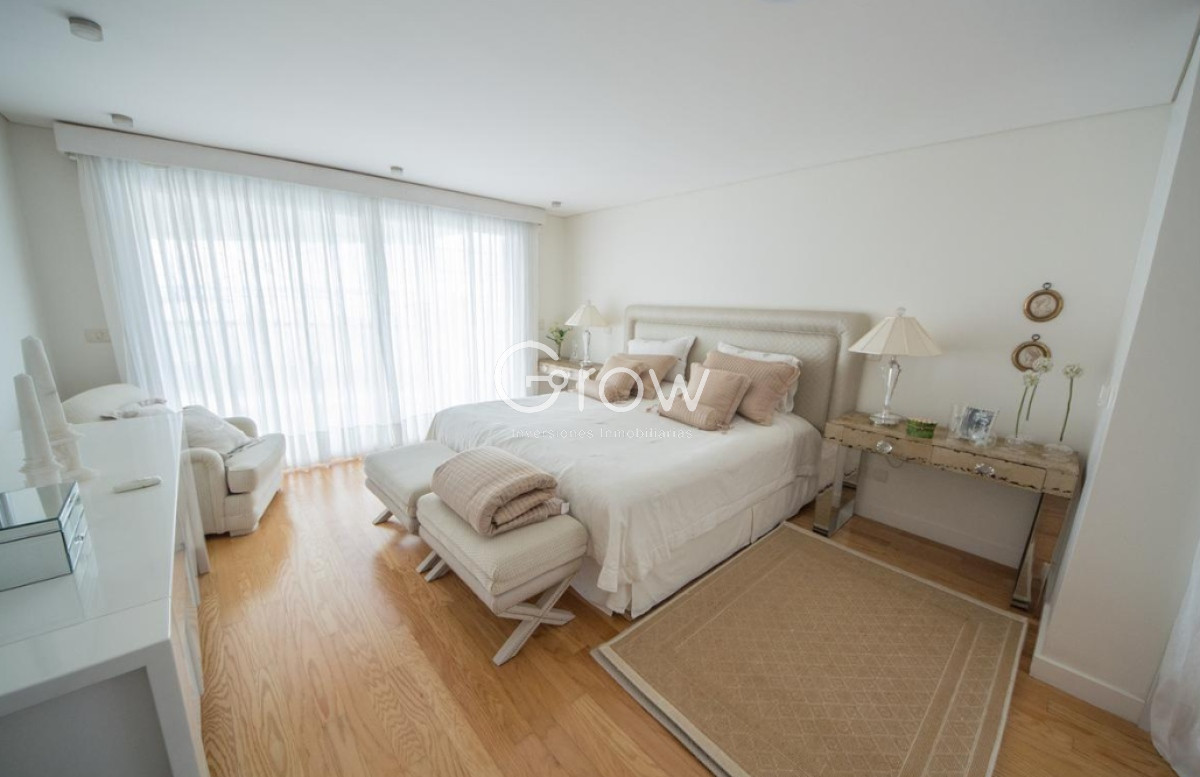 Apartamento ID.2119 - Espectacular Departamento en el Puerto de Punta del Este