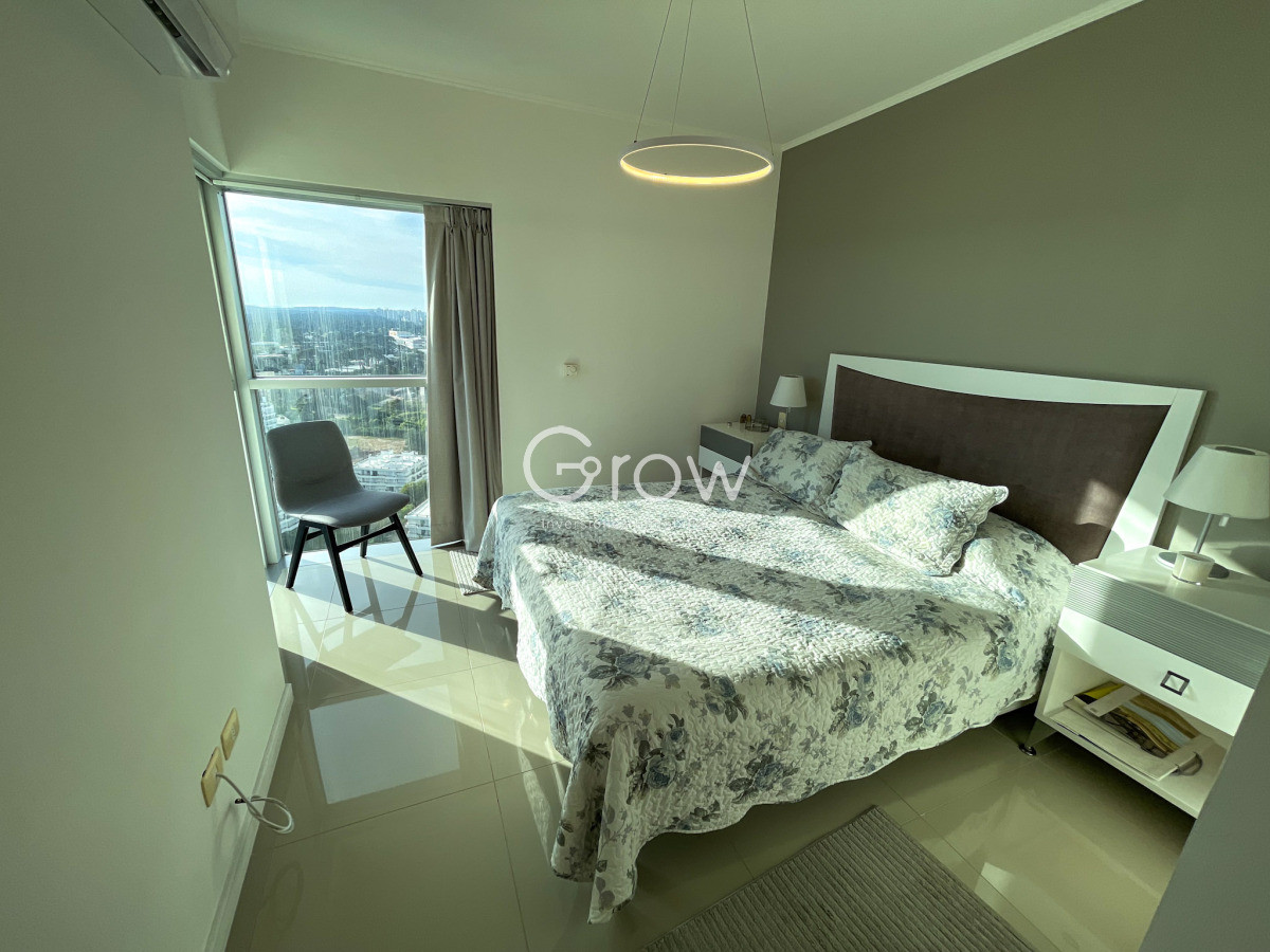 Apartamento ID.3186 - Piso alto con vistas panoramicas a la ciudad, el mar y el atardecer!