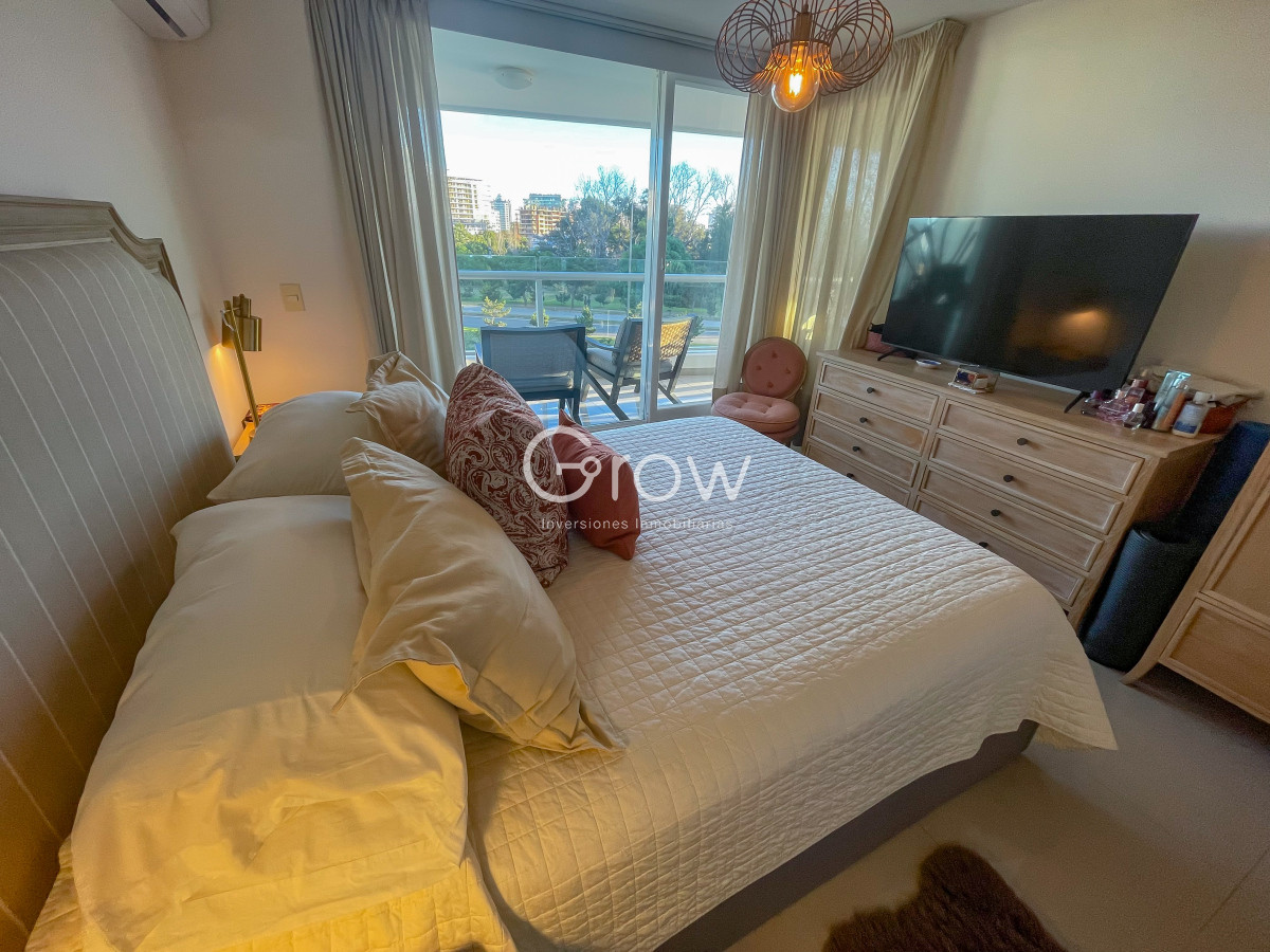 Apartamento ID.2544 -  One, Punta del Este! Exclusivo apartamento a pasos del mar.