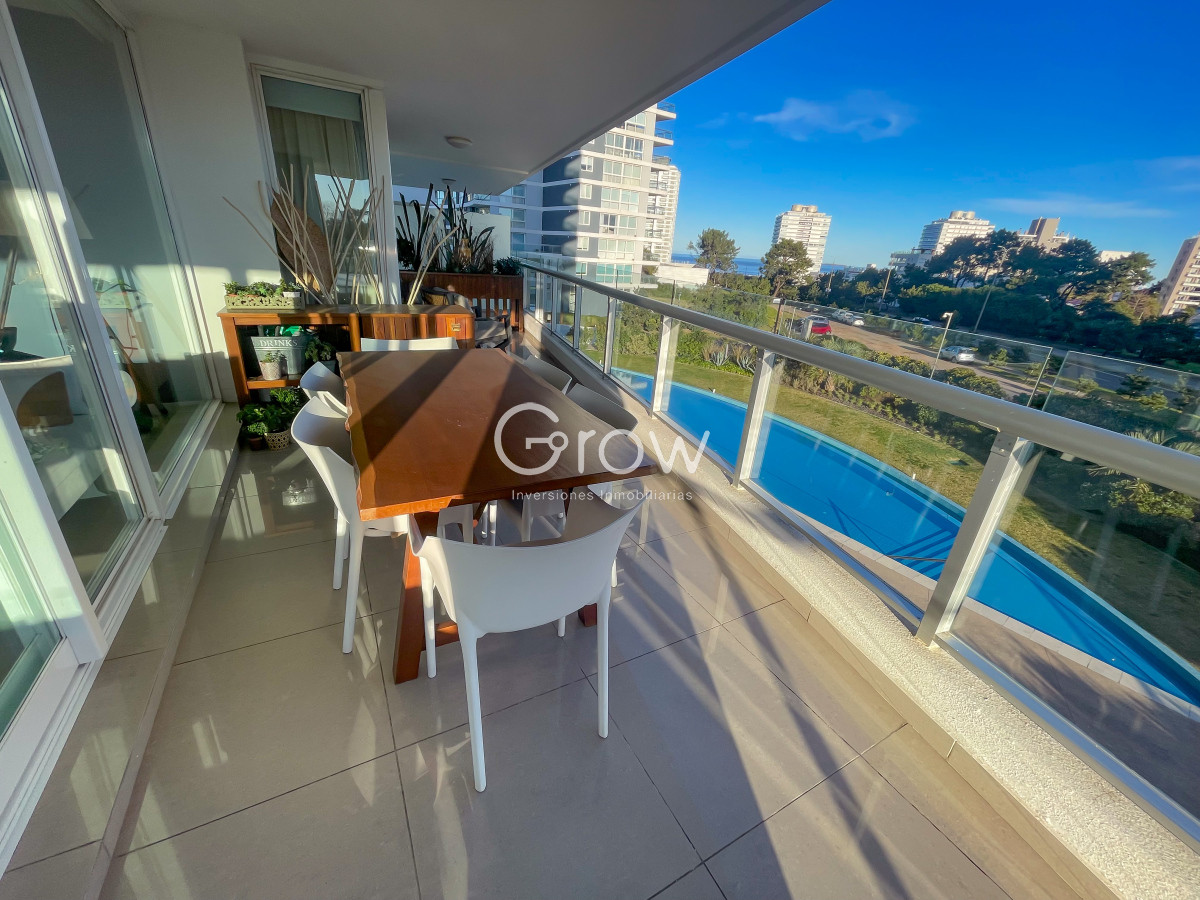 Apartamento ID.2544 -  One, Punta del Este! Exclusivo apartamento a pasos del mar.